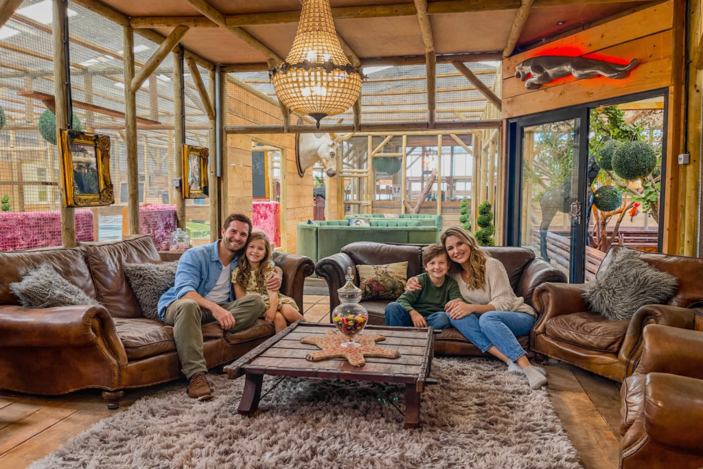 the lounge at skybears holidays